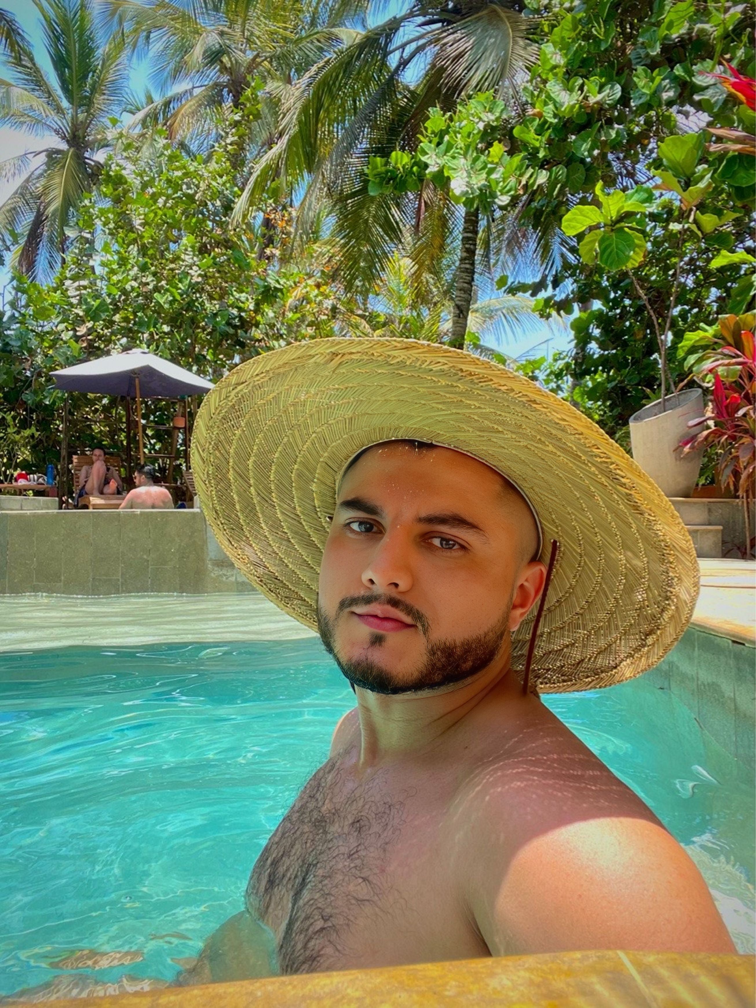 Imagen del creador Adrián Betancur - 2